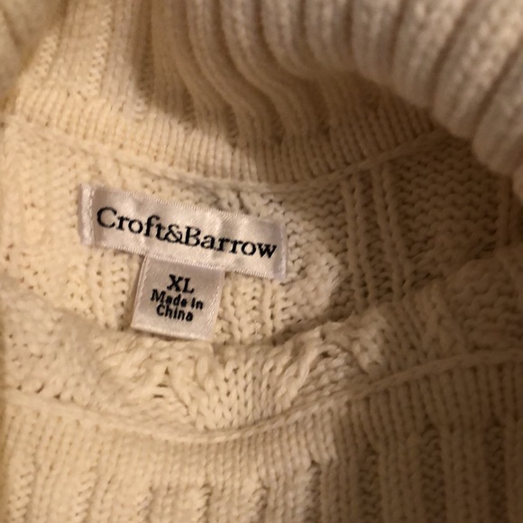 Croft&Barrow Turtleneck Sweater - Picture 2 of 13